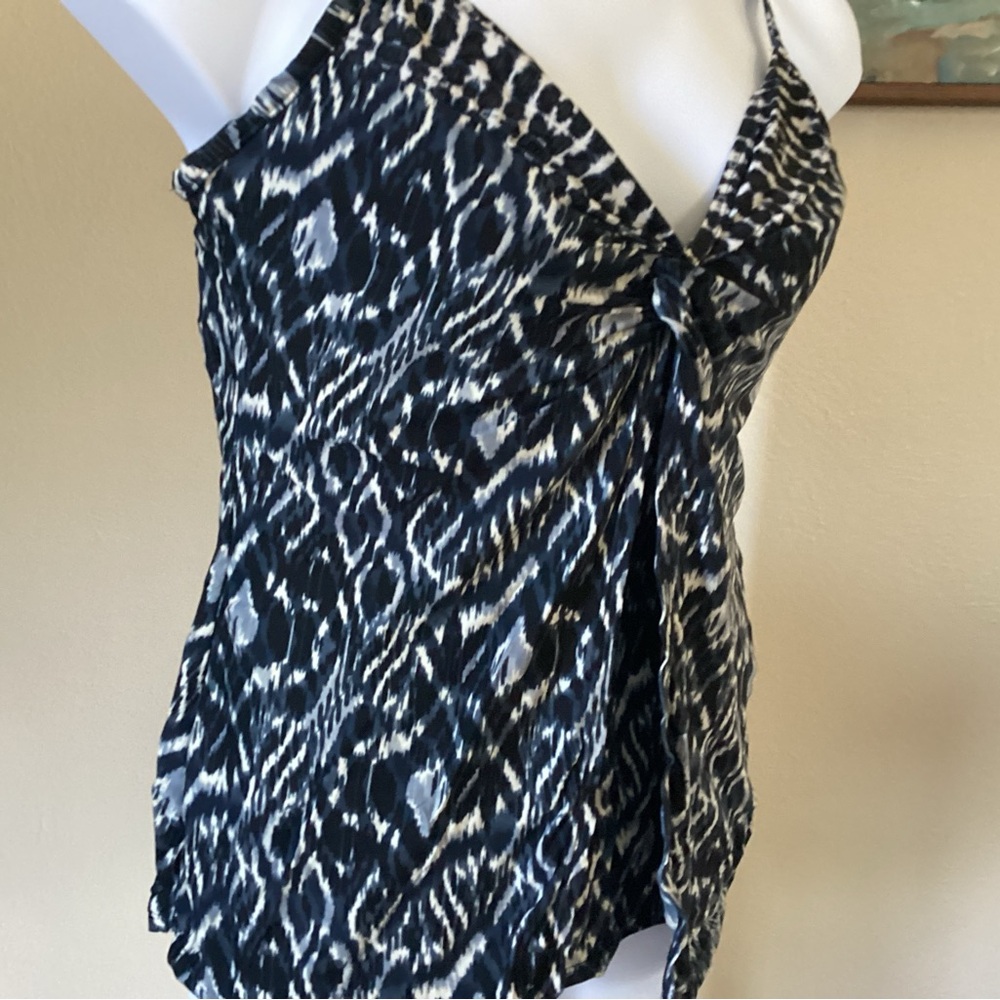 Miraclesuit Love Knot Tankini Top with Layered Front Faux Flyaway. 14DD - Picture 5 of 12